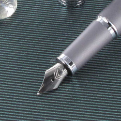 Stylo plume (M) Parker IM Writing Rituals, Gris dégradé et Chromé