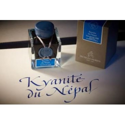 Démonstration d’écriture avec l’encre bleue Kyanite du Népal Jacques Herbin